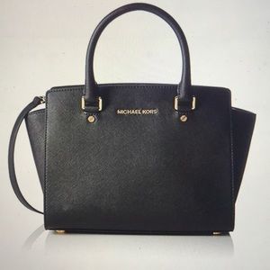 Michael Kors Women’s Selma Satchel (Medium)